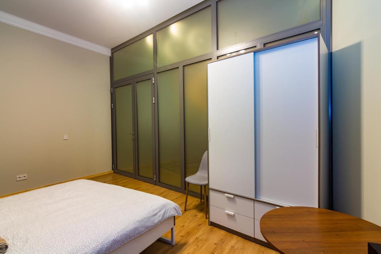 Huoneisto Spacious In The Heart Of *